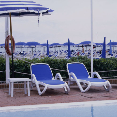 Nardi Alfa Espreguiçadeira Branca - Rede Azul